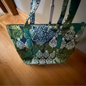 Vera Bradley Quilted Tote Purse – Blue & Green Medallion Pattern